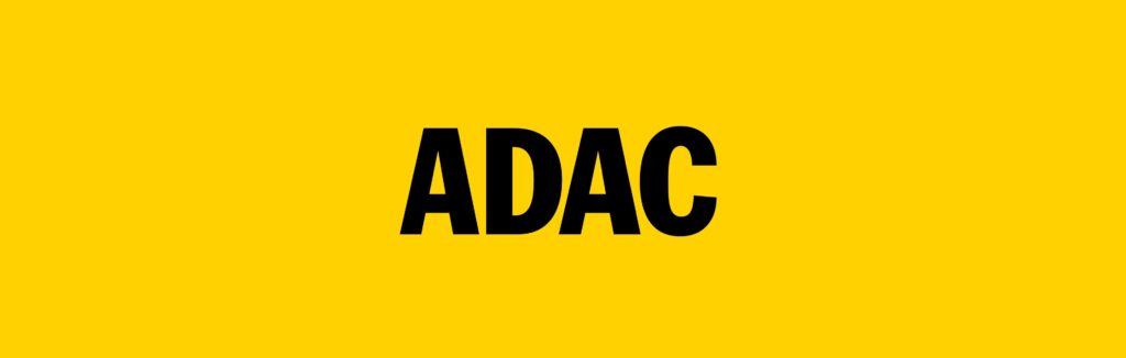 Zdjęcie przedstawia Wyniki jesiennej edycji testów ADAC 2022! Wśród fotelików dwa typowane przez fotelik.info!