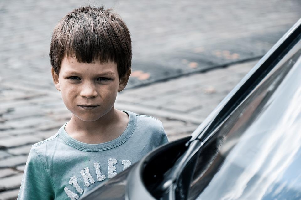 Zdjęcie przedstawia Foteliki samochodowe za drogie? Rehabilitacja dziecka jest droższa! Łatwiej zapobiegać, niż leczyć..