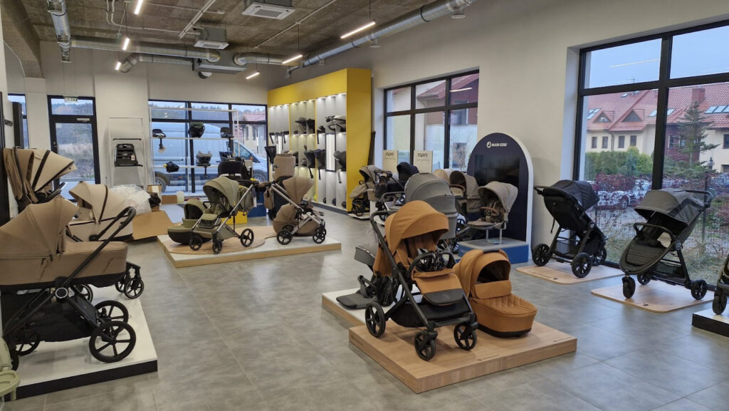 Zdjęcie przedstawia Centrum Bezpieczeństwa fotelik.info.pl i Przetestuj-Wózek w Katowicach już otwarte!