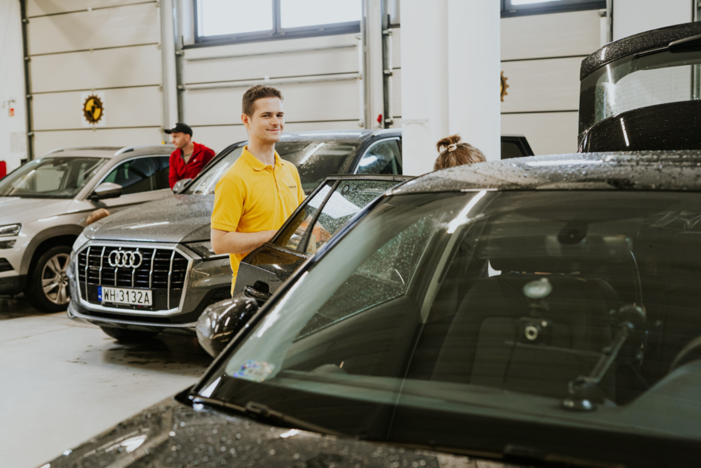 Zdjęcie przedstawia Żegnamy zimę i robimy BEZPŁATNE PRZEGLĄDY fotelików! Skorzystaj z promocji